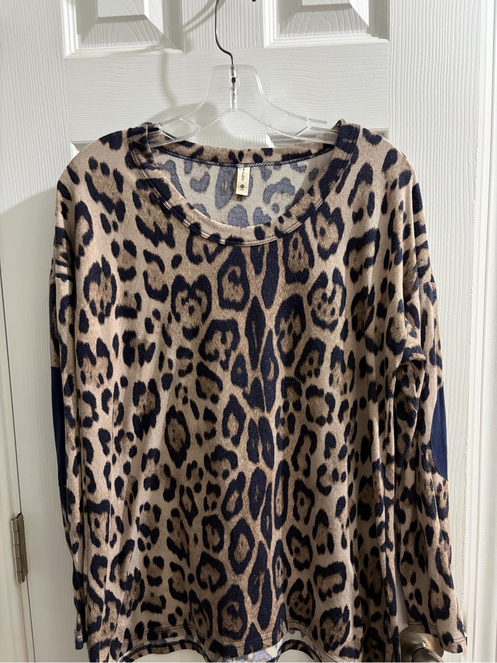 Tyche Leopard Print Pullover - Beige & Black
